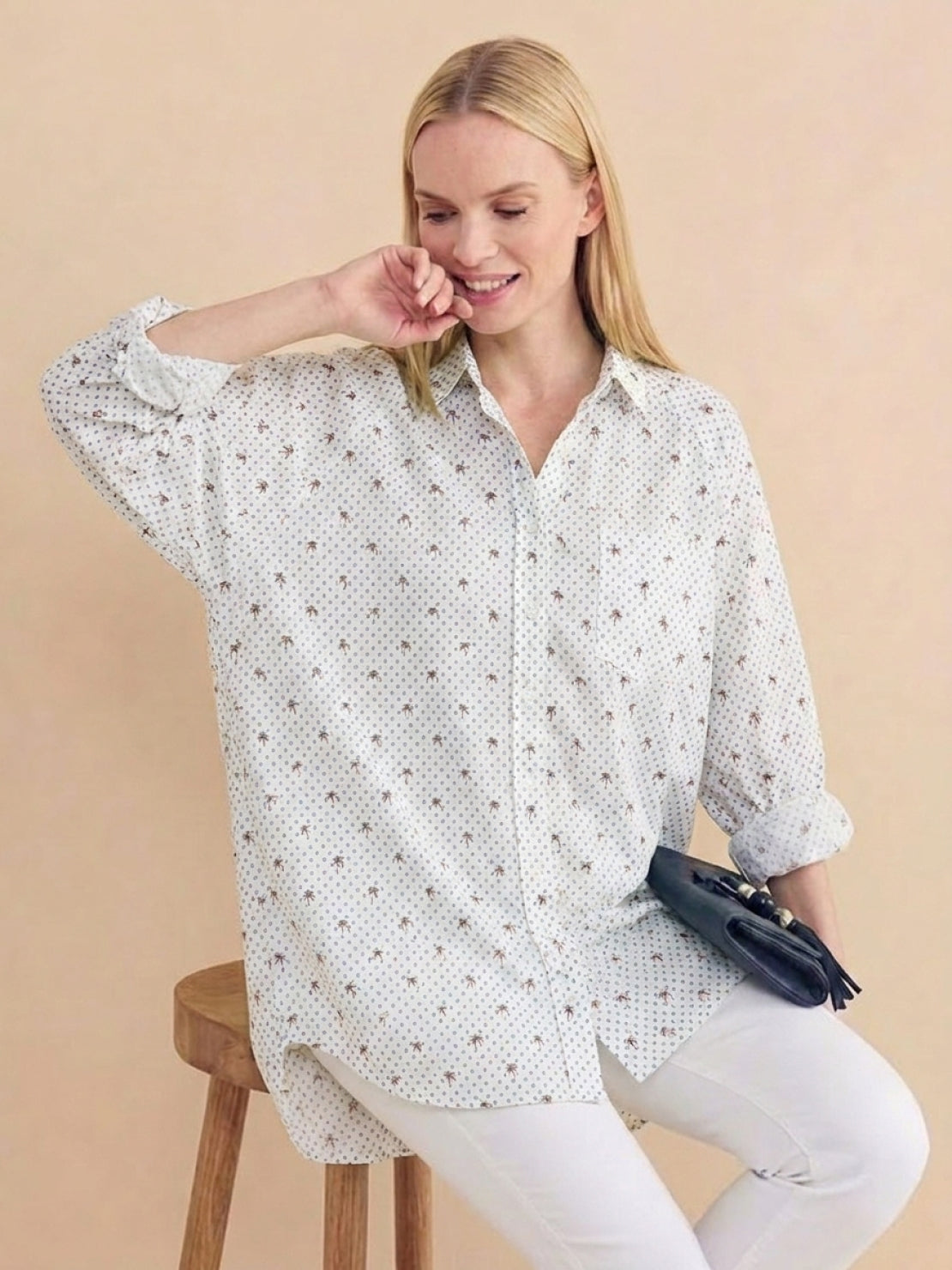 Oversized 100% cotton linen shirt with back-pleat detail and relaxed fit