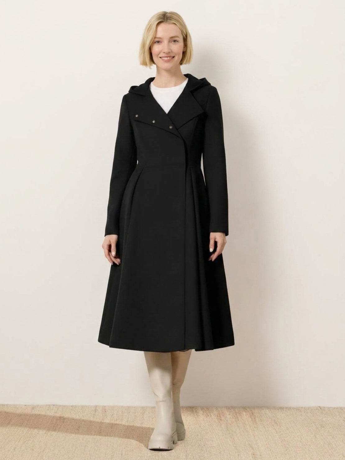 Elegant water-repellent A-line hooded raincoat with belt for women