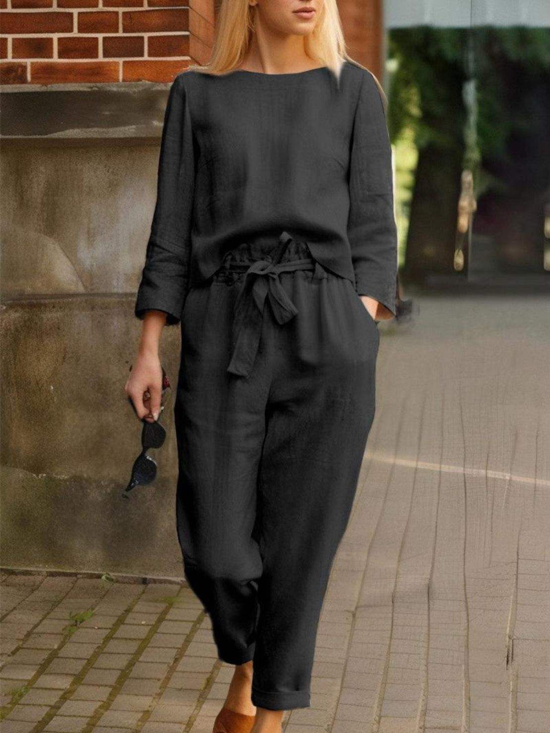 Two women modeling breathable casual chic duo cotton and linen mix-and-match two-piece sets