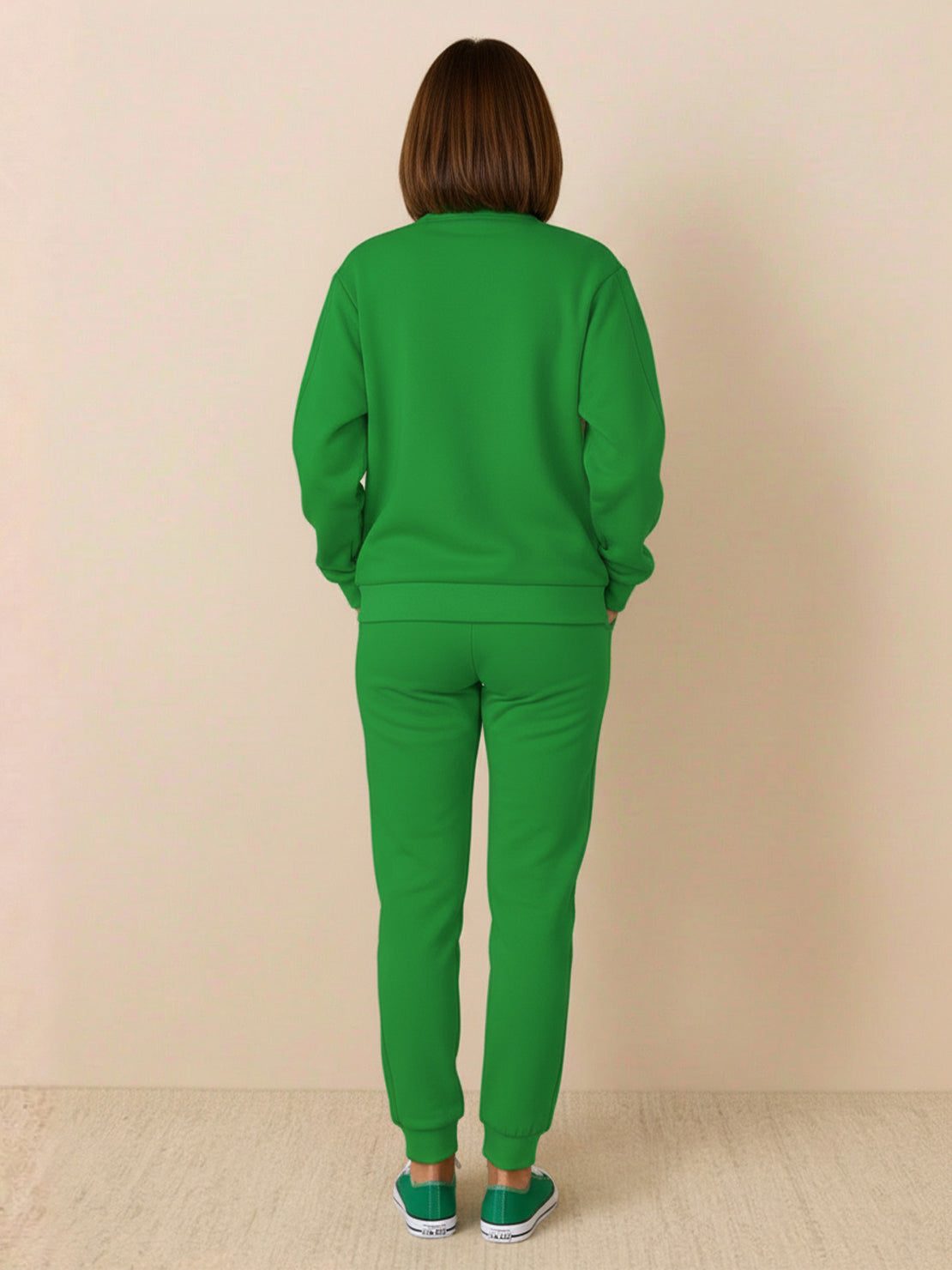 Colorblock comfort tracksuit with contrast curved panels and relaxed fit for casual wear