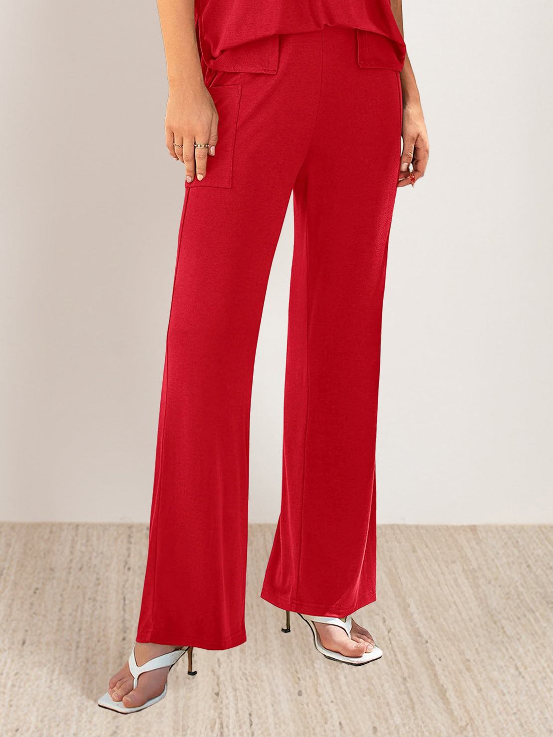 Oversized long-line loungewear set with oversized pullover and straight-leg pants on model