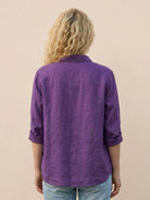 Lightweight vintage linen shirt in cotton blend, perfect for casual and travel wear